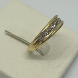 Alliance en Or Jaune 18 Carats avec Diamants