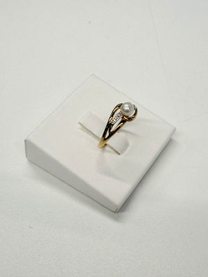 Bague en or 18k avec perle d'eau douce