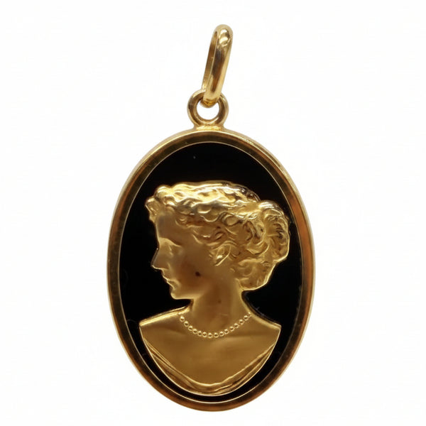Camée en or jaune 18 K - 2.17 G