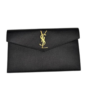 Pochette Saint Laurent Uptown en cuir noir grain de poudre