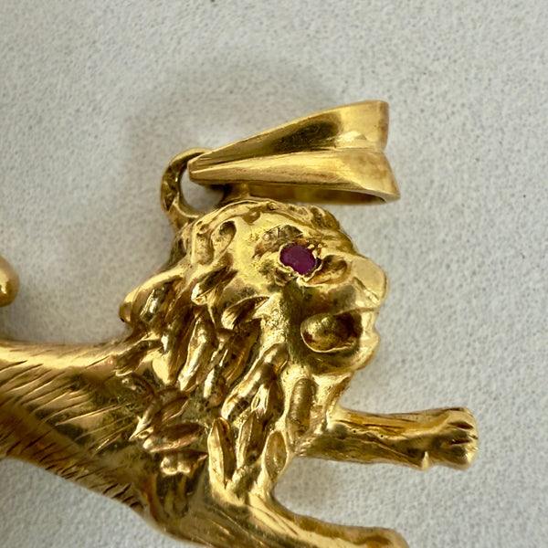 Pendentif lion en or jaune 18K 14.32 Grs