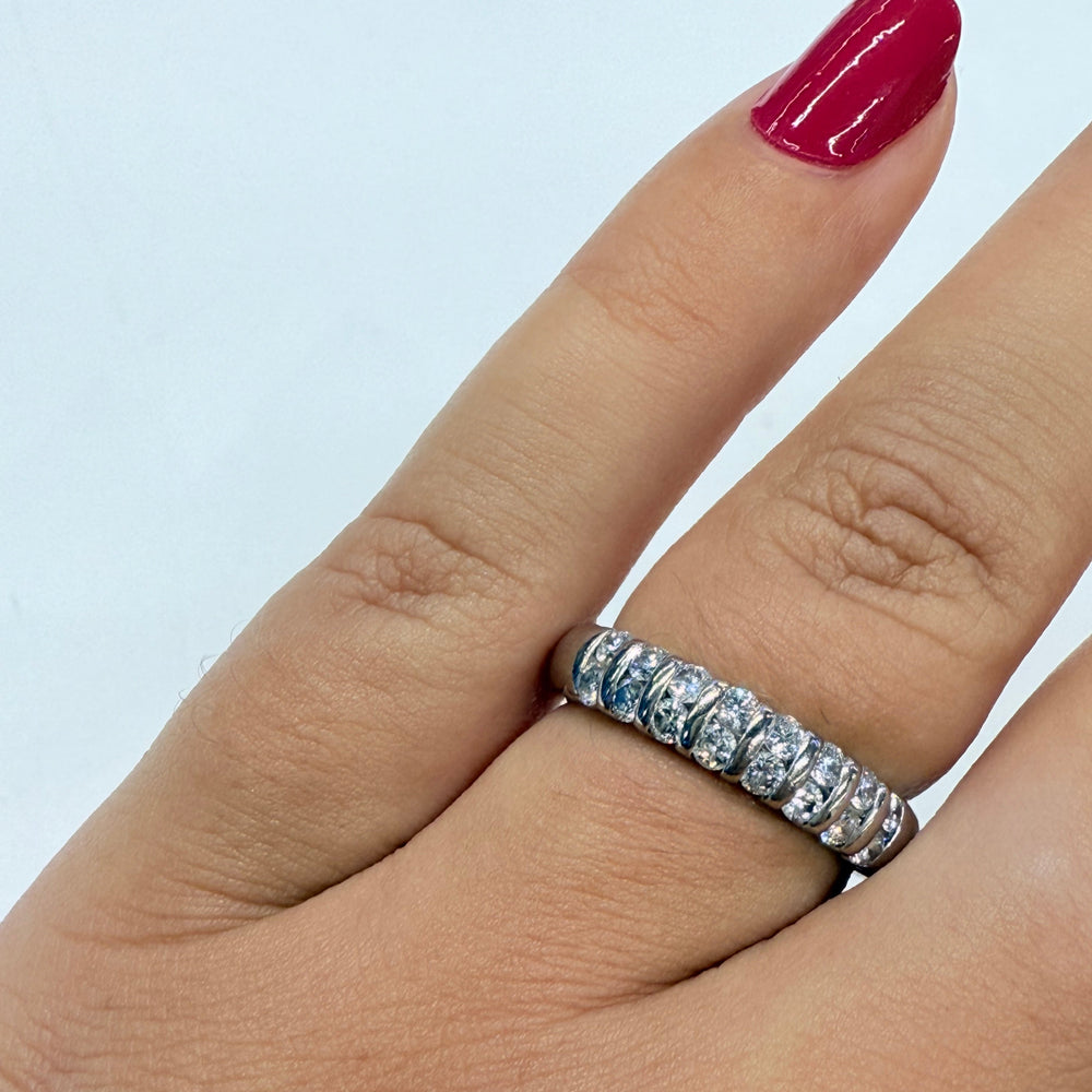 Bague en diamants en or gris 18k Taille-54