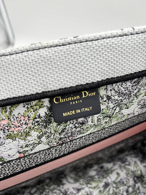 Sac Dior Book Tote en toile multicolore