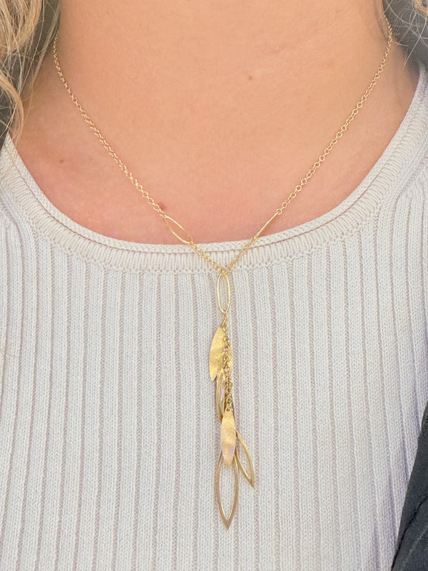 Collier feuille en Or jaune 18k maille forçat
