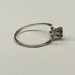 Bague empierrée en Or Gris 18 K