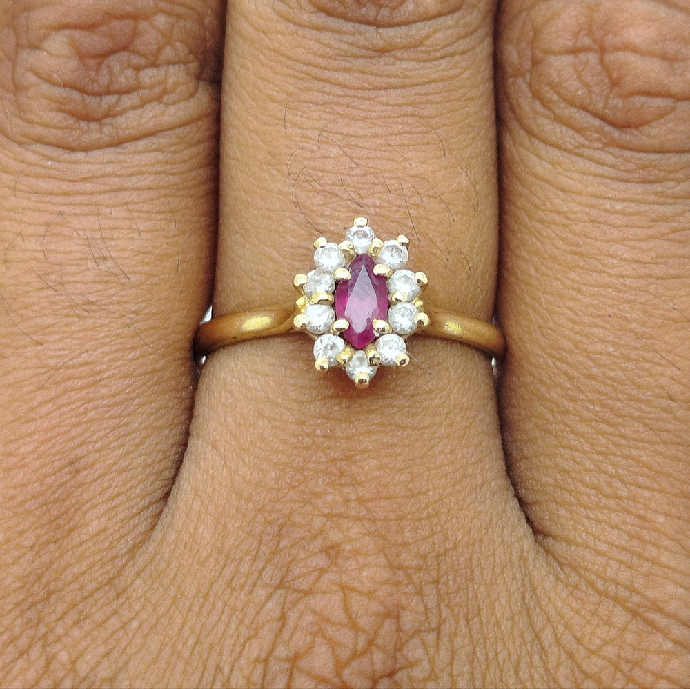 Bague en Or Jaune avec Oxyde de Zirconium et Rubis 18k
