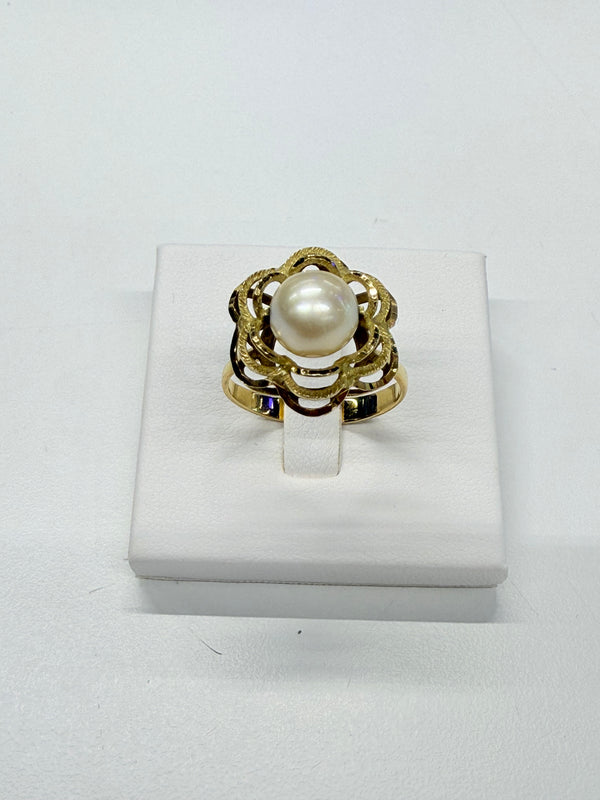 Bague fleur Or Jaune 18k avec perle d'eau douce