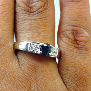 Bague en or blanc avec saphir 18K Taille-57