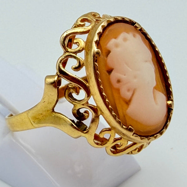 Camée en or jaune 18 carats, taille 51 Poids - 3.19 Grs