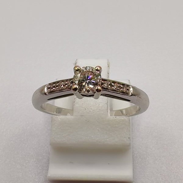 Solitaire Mauboussin en Or blanc et Diamant 0.30 carats
