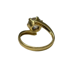 Solitaire en or jaune 18k et zirconium