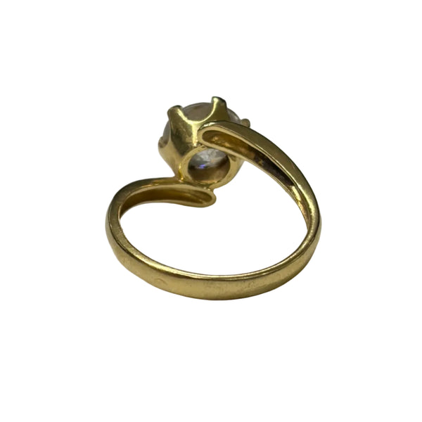 Solitaire en or jaune 18k et zirconium