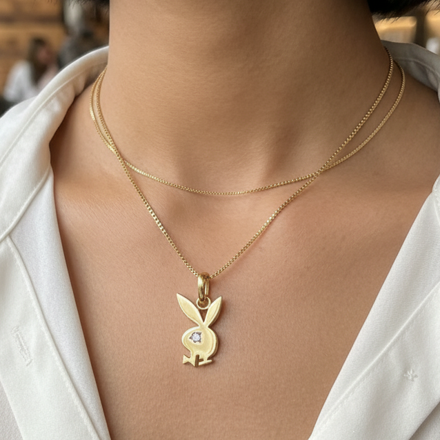 Pendentif Playboy en Or Jaune avec Diamants 18k - 1.13 G