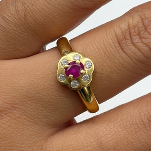 Bague en Or Jaune avec Rubis et Oxyde de Zirconium 18K