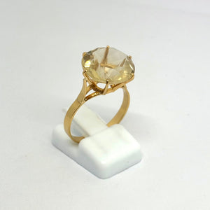 Bague Topaze Or Jaune 18 K - Taille 58 - 3.79 G
