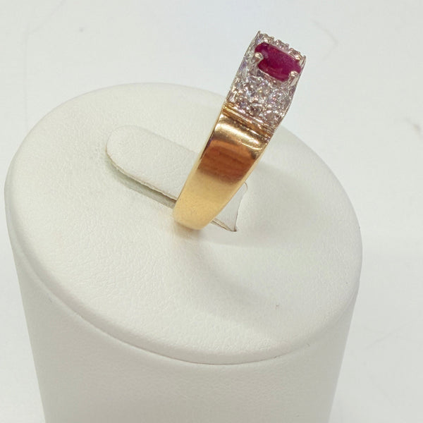 Rare Bague Tank en Or Jaune et Blanc, Diamants et Rubis