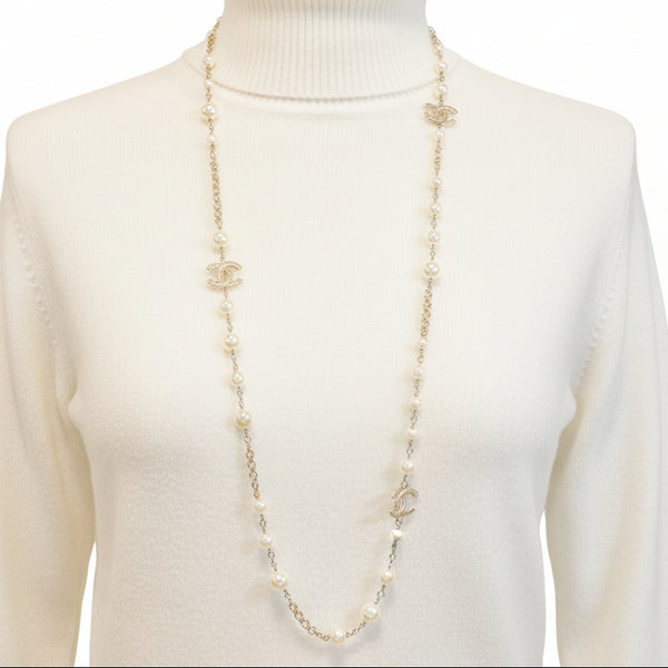 Collier Sautoir Chanel CC en dorure - 57.60 G