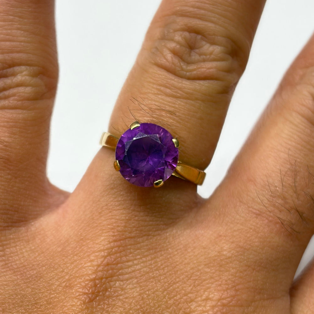 Bague Saphir Violet Or Jaune 18 Carats Taille 51