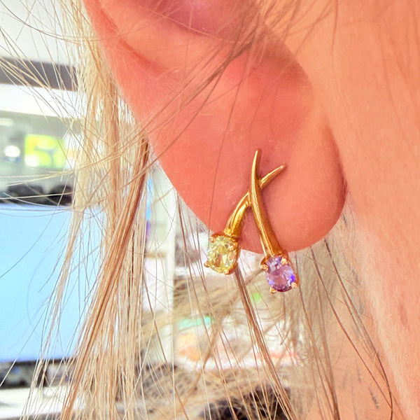 Boucles d'oreilles en or jaune 18k avec  Améthyste