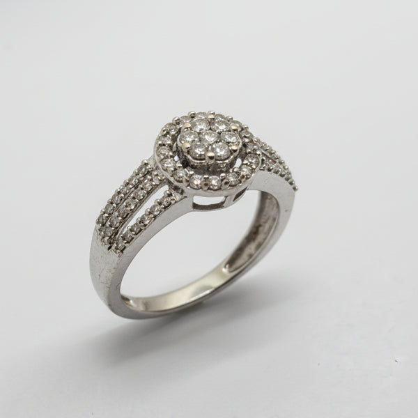 Bague en Or Gris 18K - 4.39 G avec Diamants