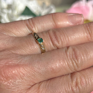 Bague émeraude et diamants en Or 18K T.55