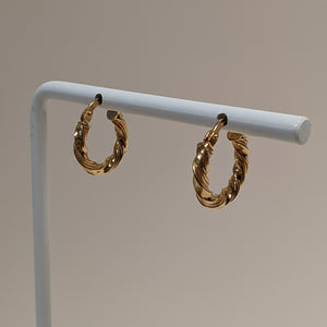 Boucles d'oreilles créoles en or jaune 18K