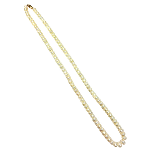 Collier sautoir en or jaune 18 carats et Perles