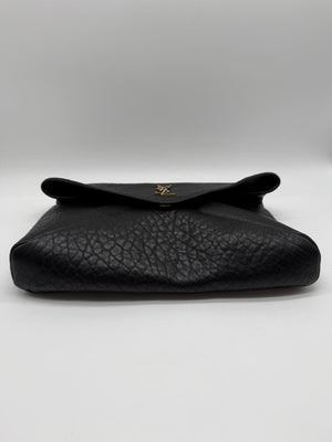 Pochette Cassandre Saint Laurent en cuir noir