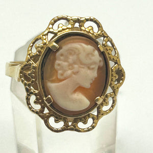 Bague Camée en Or Jaune 18 K
