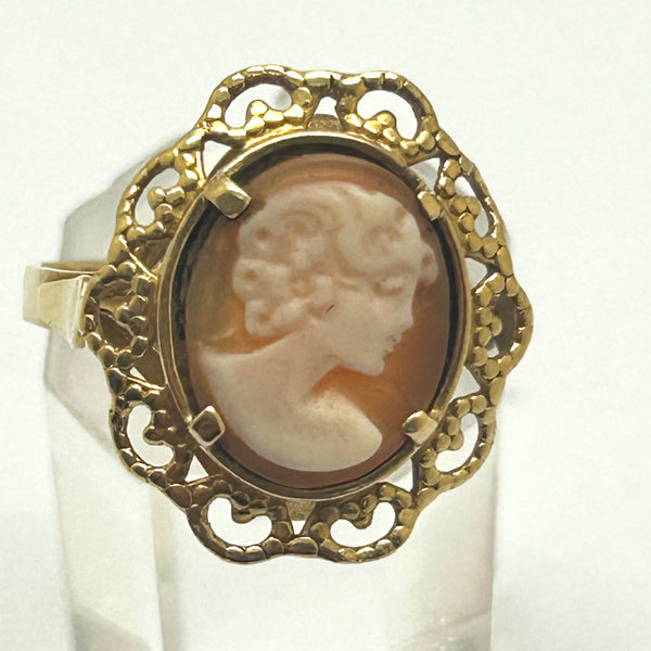 Bague Camée en Or Jaune 18 K