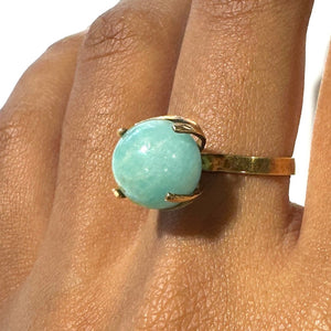 Solitaire en or jaune 18 carats avec agate nature