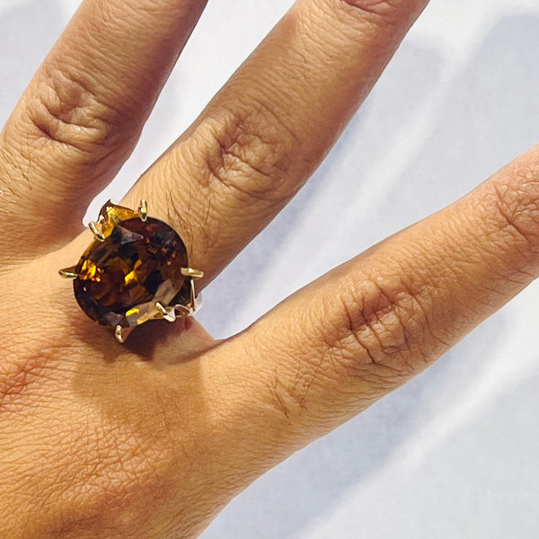 Bague avec citrine en Or Jaune 18k