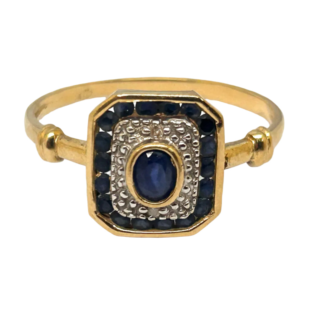 Bague Or Jaune 18K avec Saphir entouré de 18 saphirs avec effet diamanté