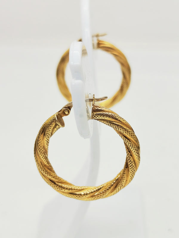 Boucles d'oreilles créoles en or jaune 18 K - 2.46 G