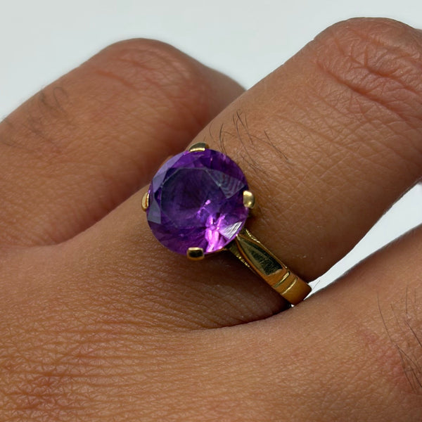 Bague Saphir Violet Or Jaune 18 Carats Taille 51