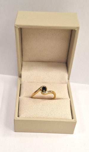 Bague Or Jaune 18 Carats Diamants et Saphir - T52