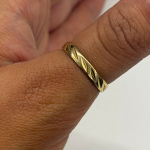 Bague alliance en Or Jaune 18K