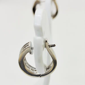 Boucles d'oreilles  en or blanc 18 carats Poids-5.66 Grs