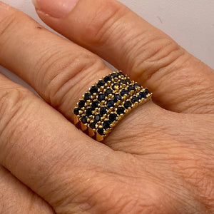 Bagues en or jaune 18 K avec saphir