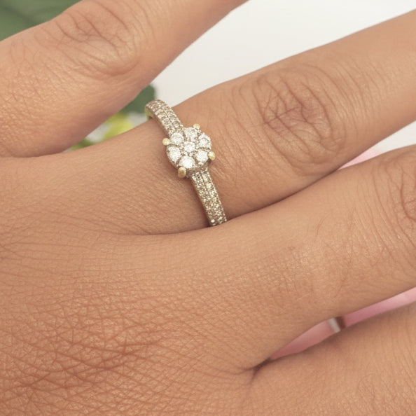 Bague Solitaire en Or Jaune 18 K - Taille 56 - 1.91 G