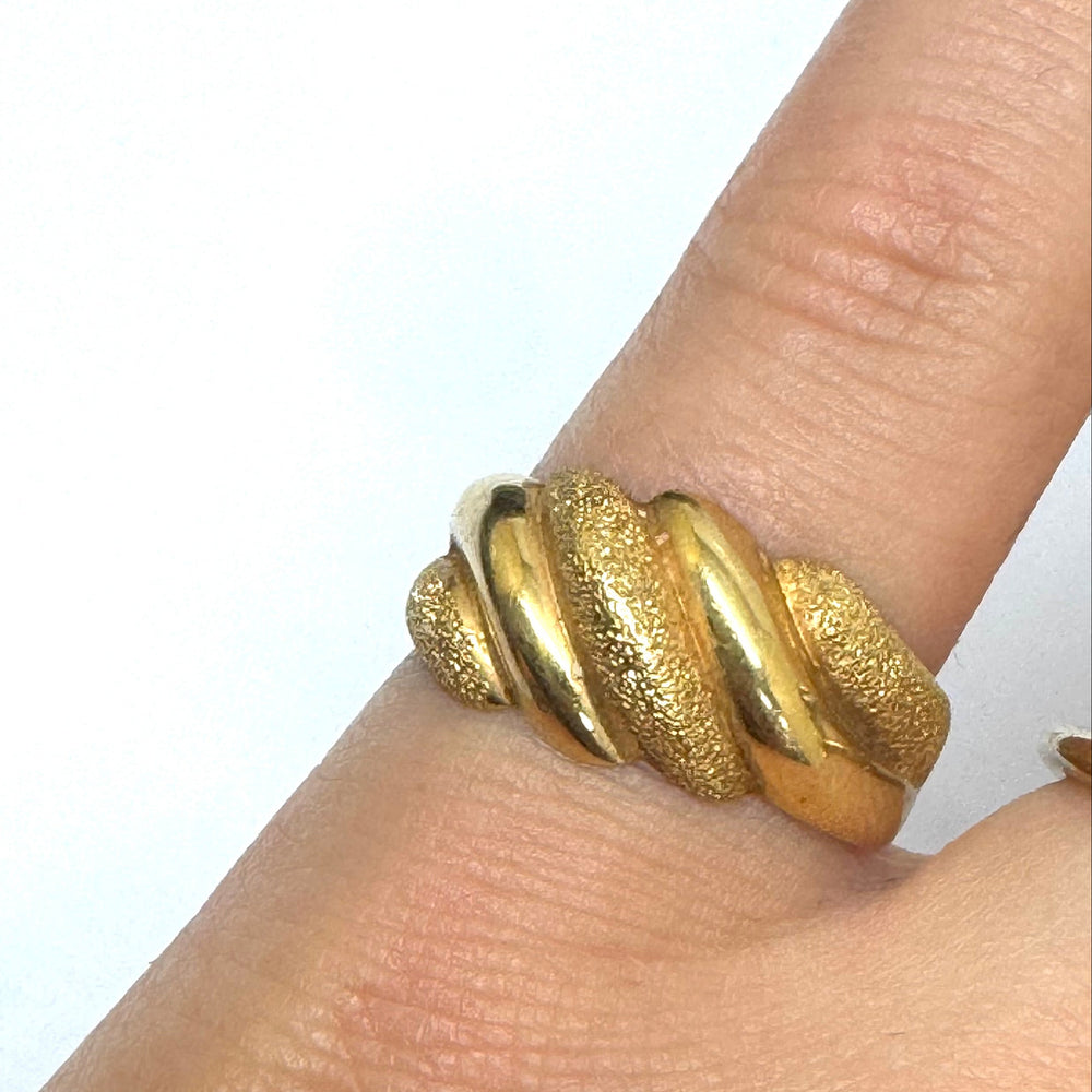 Alliance en Or Jaune 18 K- Taille 53 - 2.42G