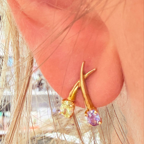 Boucles d'oreilles en or jaune 18k avec  Améthyste