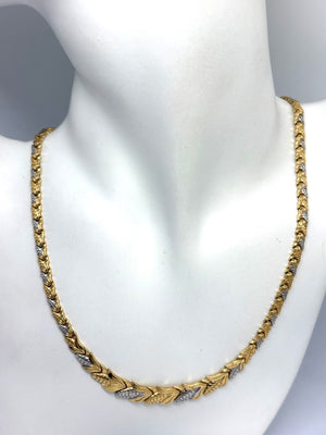 Collier ras du cou en or 18 K - 15.99 G