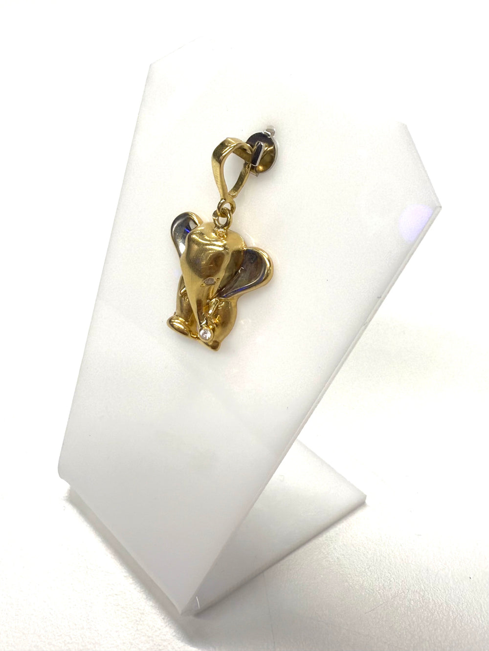 Pendentif éléphant en or 18k avec zirconium