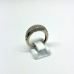 Bague empierrée en or gris 18K