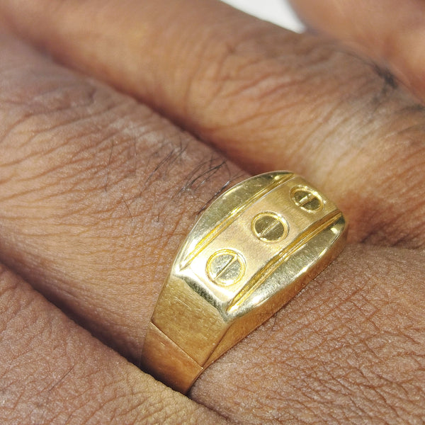 Chevalière en or jaune 18K Taille-67