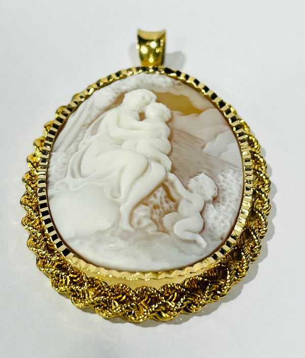 Camée Or Jaune 18 K -  16.23 G
