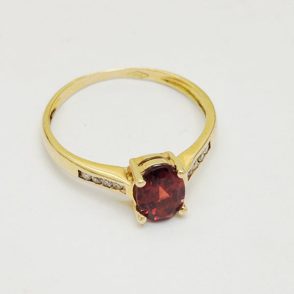 Bague Or Jaune 18K  avec Diamants et Zirconium Rouge 1.94 Grs - Taille: 53