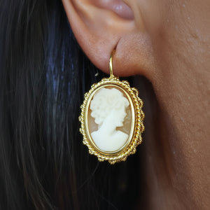 Boucles d'Oreilles Dormeuse en Or Jaune 18K