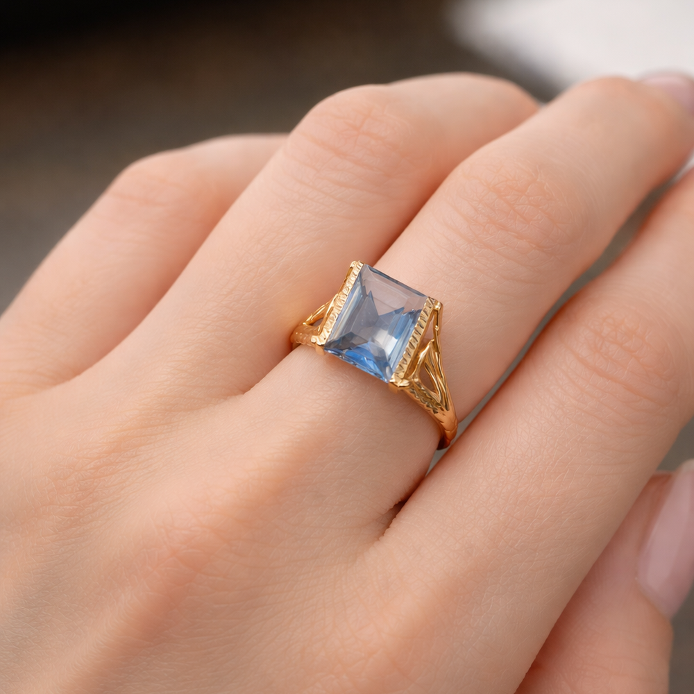 Bague Ancienne en Or Jaune 18k - 5.5 G